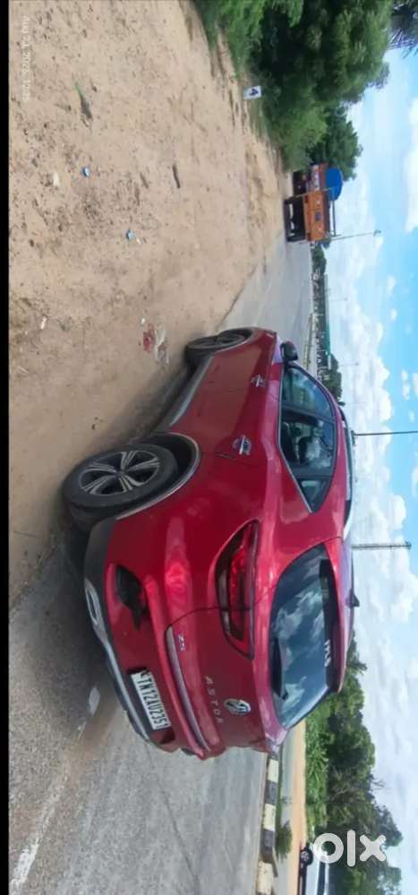 Mg Astor 2022 Petrol 30400 Km Driven