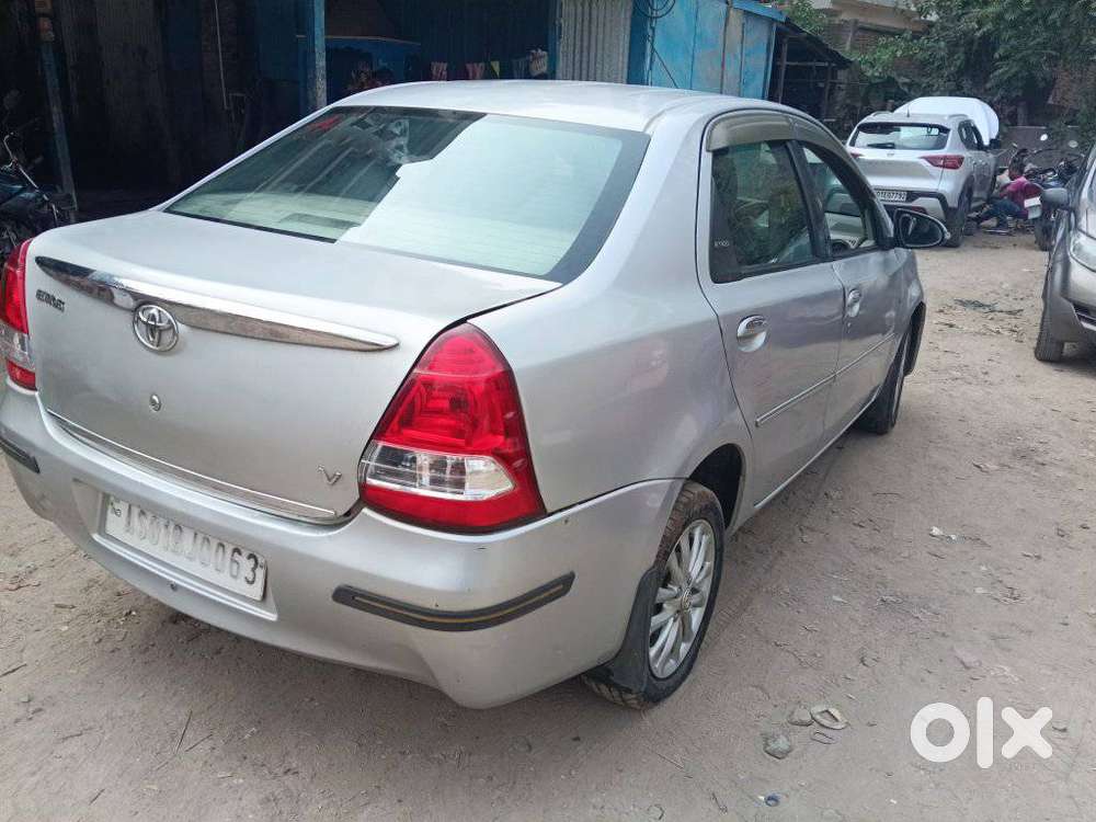 Toyota Etios 2010-2012 V, 2013, Petrol