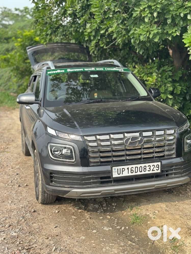 Hyundai Venue Petrol Manual 2023
