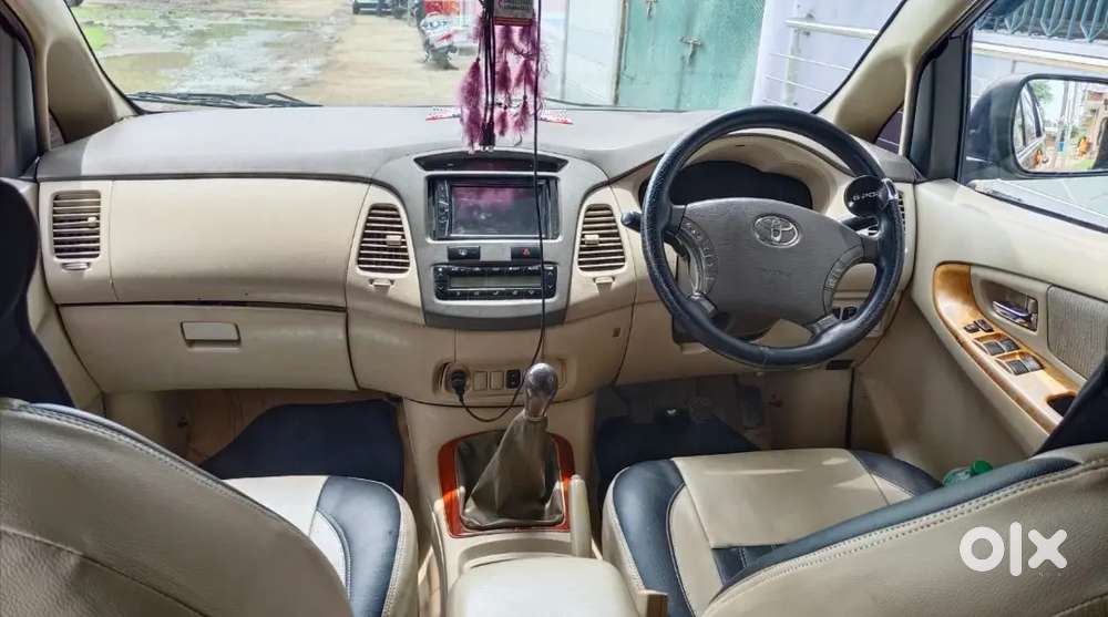 Toyota Innova 2.5 Vx 2010 Converted To 2015-16