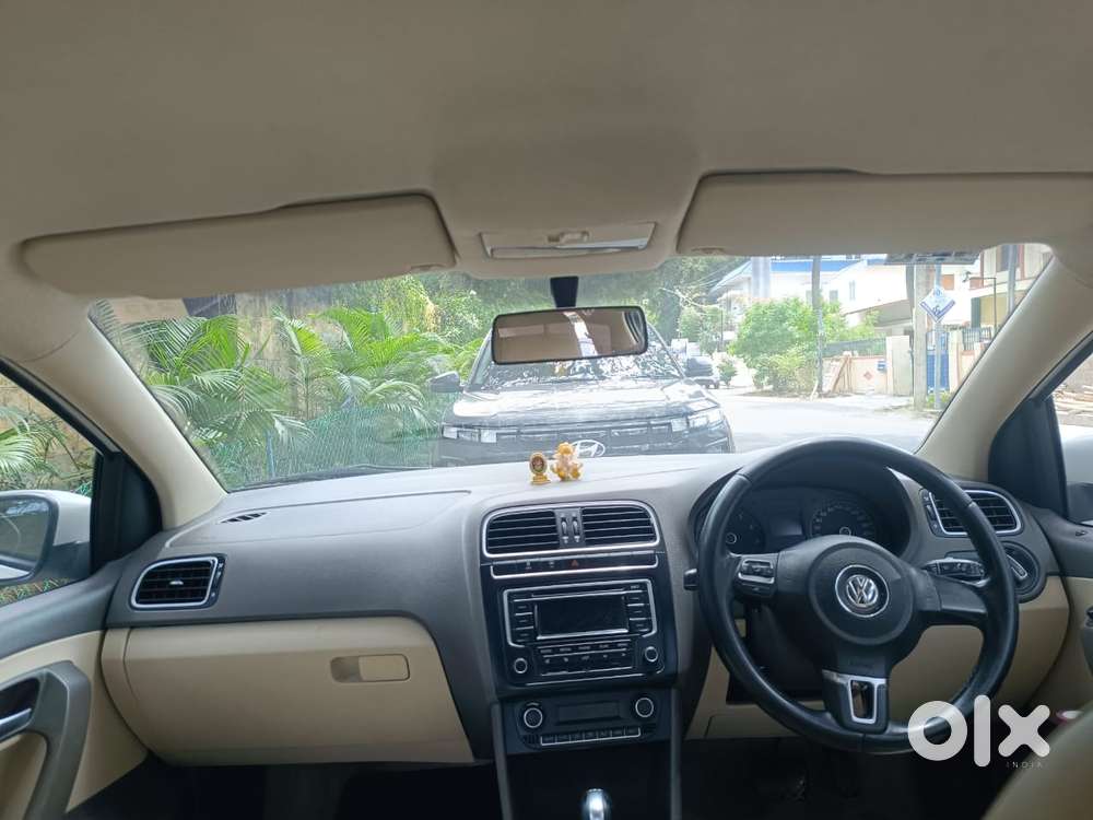 Volkswagen Vento 1.2 Tsi Highline At, 2014, Petrol