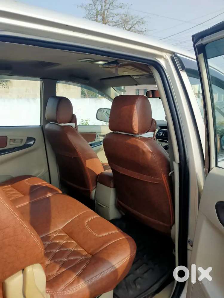 Toyota Innova 2014
