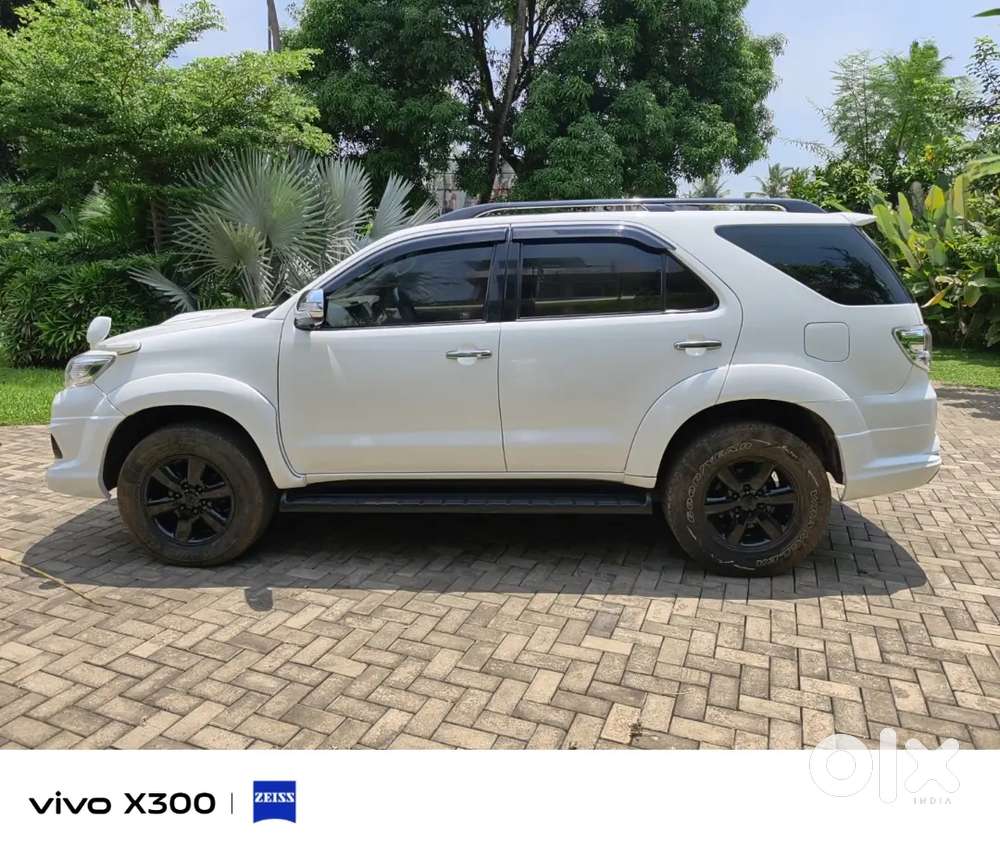 Toyota Fortuner 2011 Diesel Well Maintained