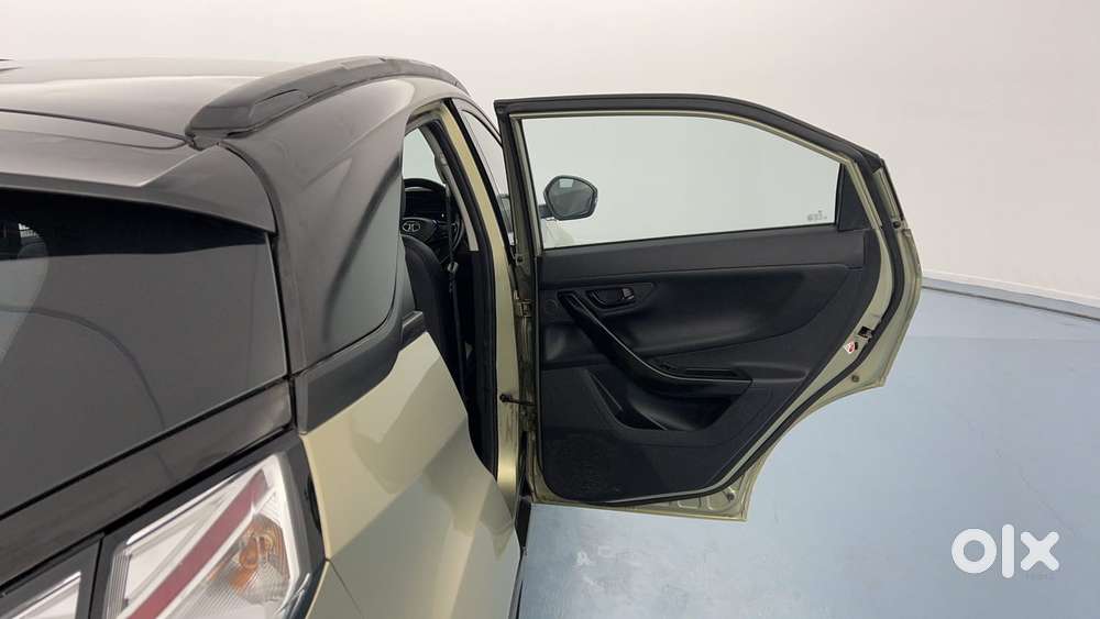 Tata Nexon 1.2 Revotron Xz Plus Kaziranga, 2022, Petrol