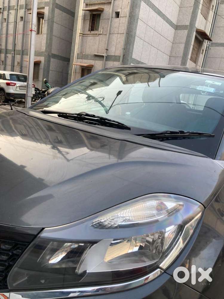 Tata Nexon Petrol Well Maintained