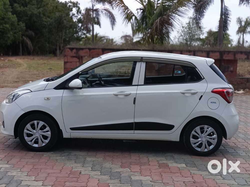 Hyundai Grand I10 2016-2017 Sportz Celebration Edition, 2017, Cng & ..