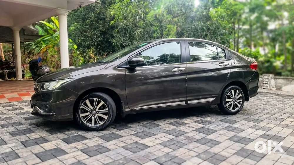 2018 Honda City V Cvt  Full Company Service  Owner Going Abroad