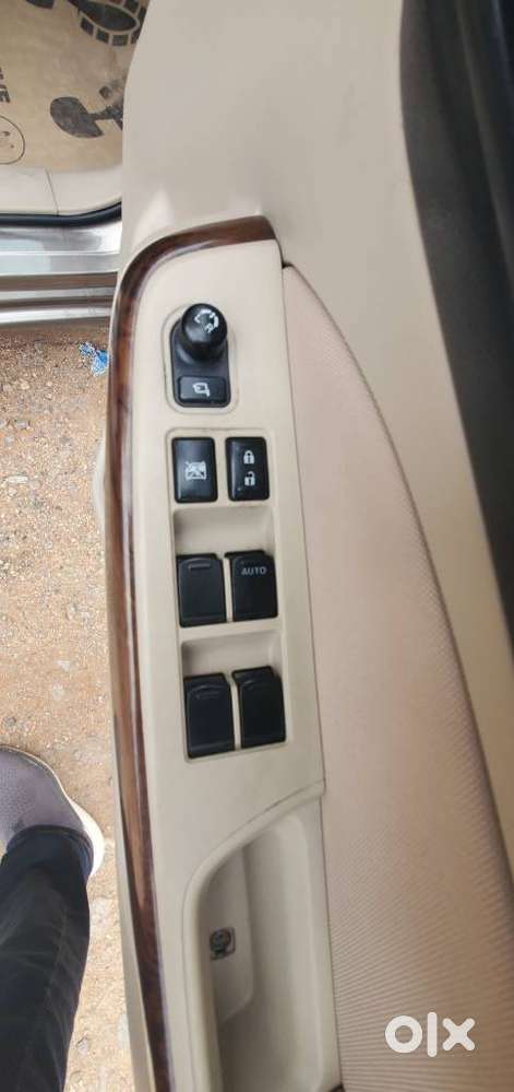 Maruti Suzuki Swift Dzire 1.3 Vxi, 2022, Petrol
