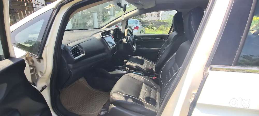 Honda Jazz 1.5 V 2015
