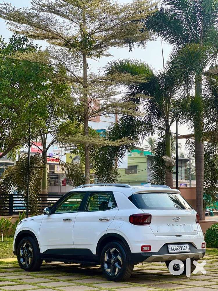 Hyundai Venue 1.0 Sx (o) Turbo Dct, 2020, Petrol