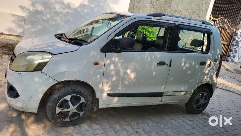 Maruti Suzuki Wagon R December 2011 Company Fitted Cng
