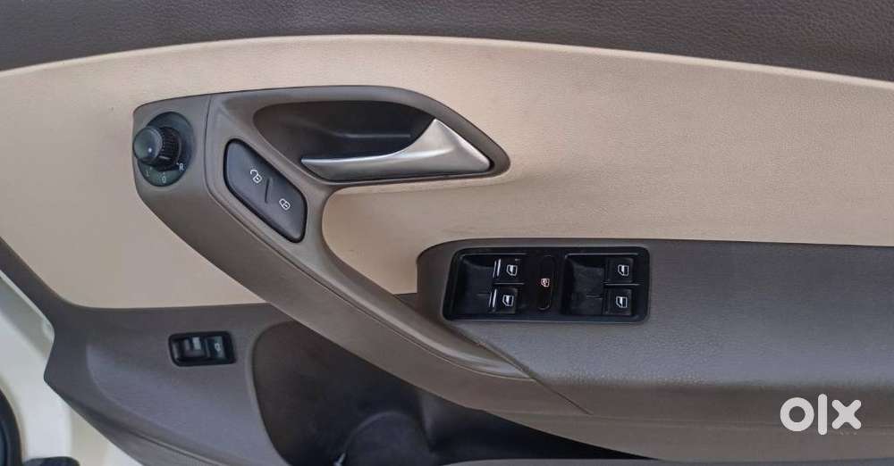 Volkswagen Vento 1.6 Highline, 2015, Diesel