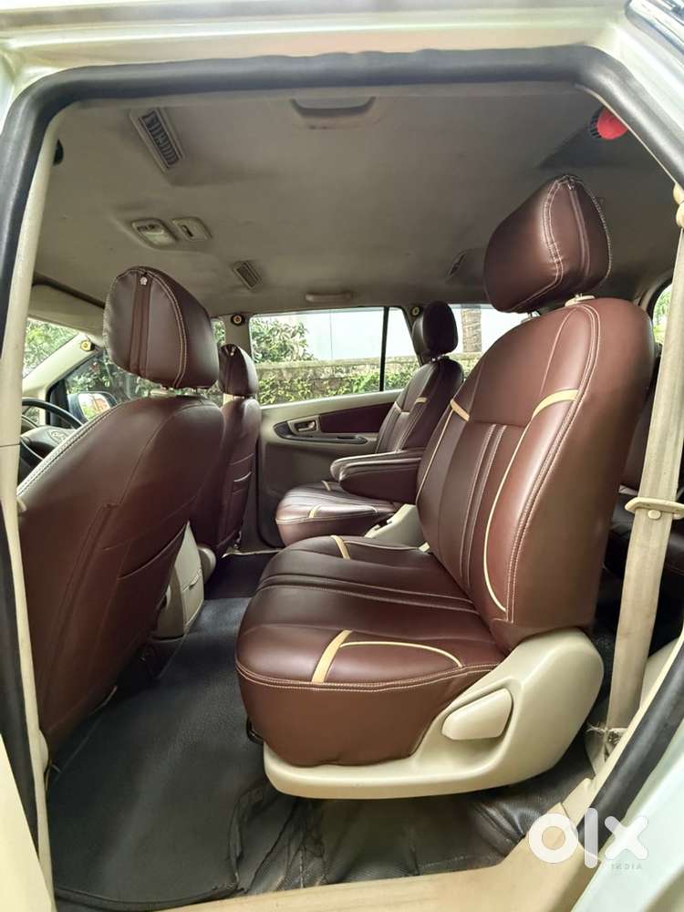 Toyota Innova Diesel 2011