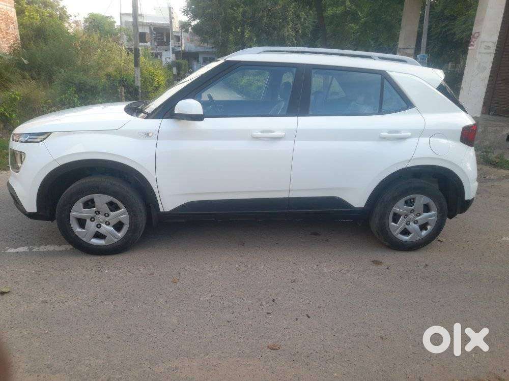 Hyundai Venue S Plus Mt 1.2 Kappa, 2021, Petrol