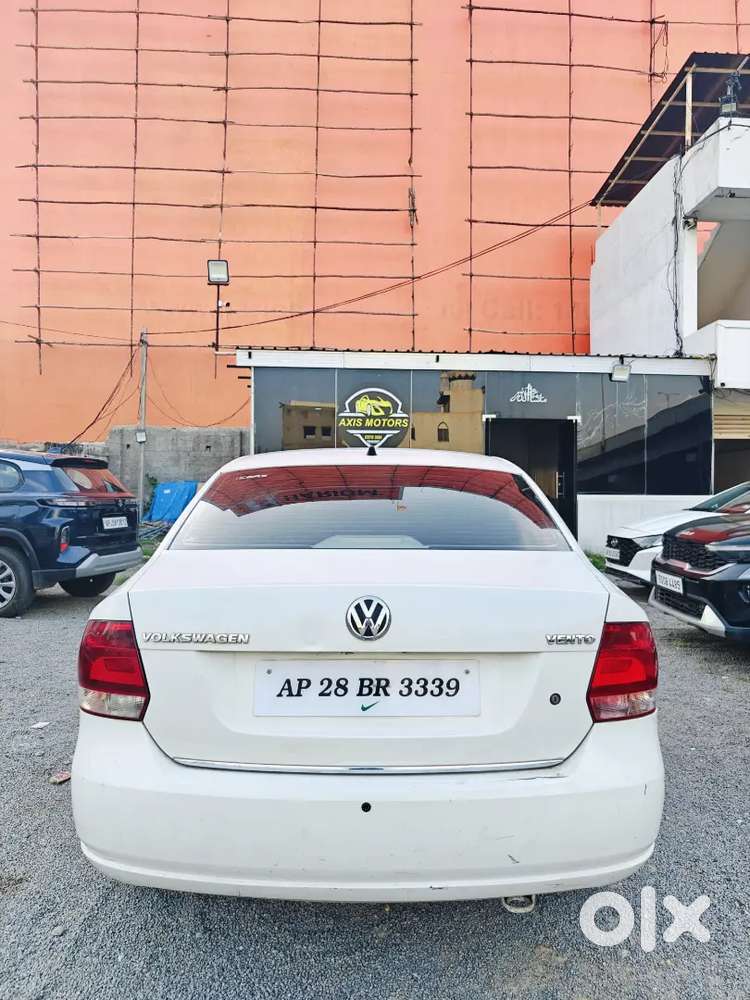 Volkswagen Vento 1.6 Highline 2011  81k Km  Petrol  Excellent Car