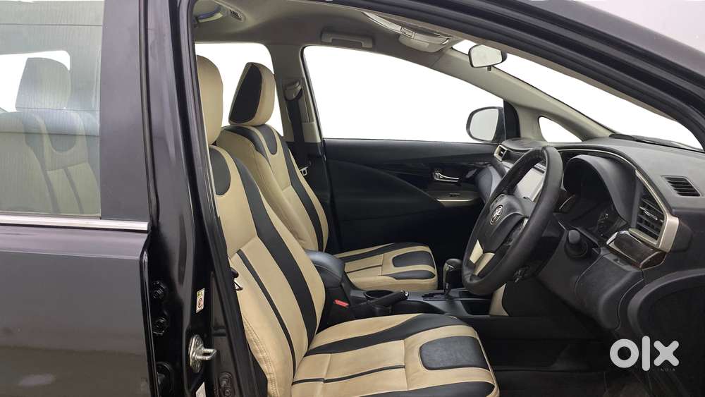 Toyota Innova Crysta 2.8 Zx At, 2016, Diesel