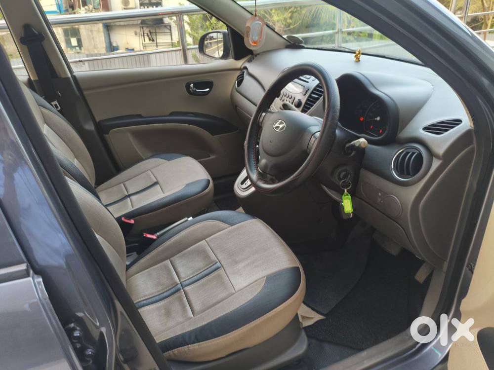 Hyundai I10 Sportz At, 2013, Petrol