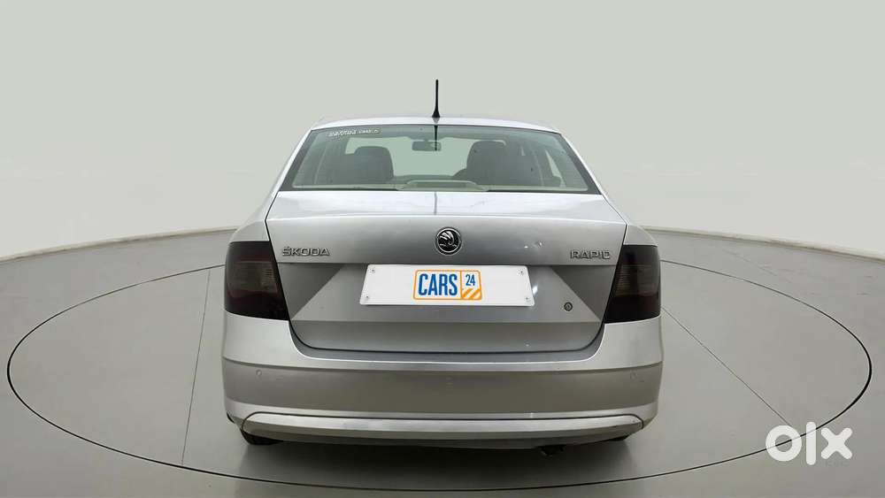 Skoda Rapid 1.0 Ambition Tsi At, 2021, Petrol