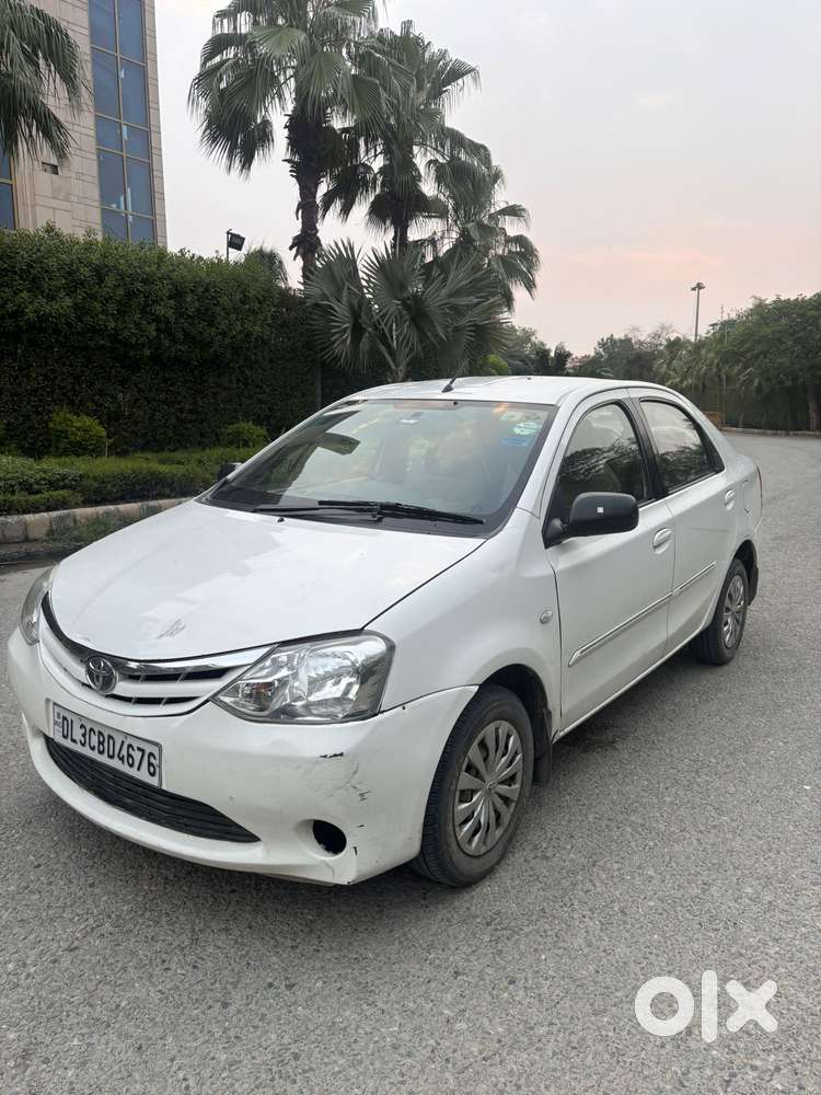 Toyota Etios Cross 1.2l G, 2011, Petrol