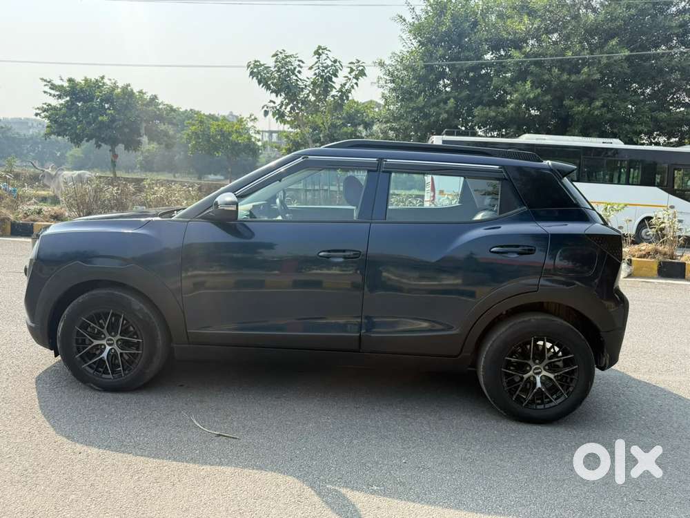 Mahindra Xuv 3xo Mx1 Pm Mt, 2025, Petrol