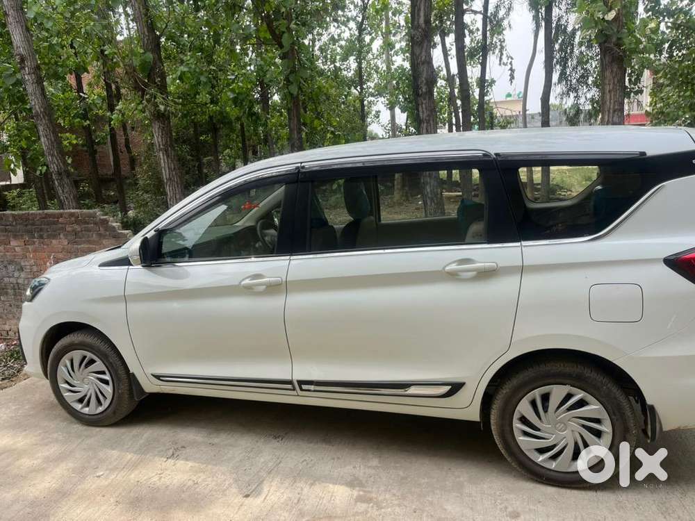 Maruti Suzuki Ertiga 2025 Cng & Hybrids 7000 Km Driven