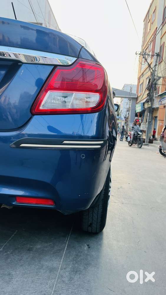 Maruti Suzuki Dzire 1.2 Vxi, 2022, Petrol