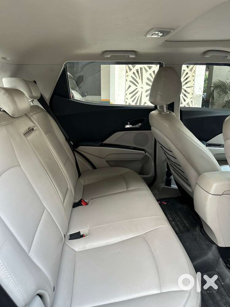 2022 Mahindra Xuv300 W8(o) Diesel 1.5 | Up16 Registered | 60,000 Kms