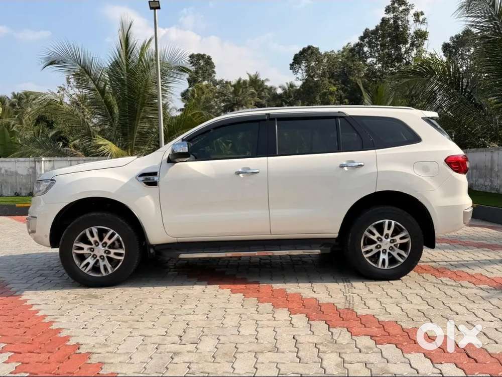 3.2 Ford Endeavour Titanium Plus Diesel Automatic Original Kerala