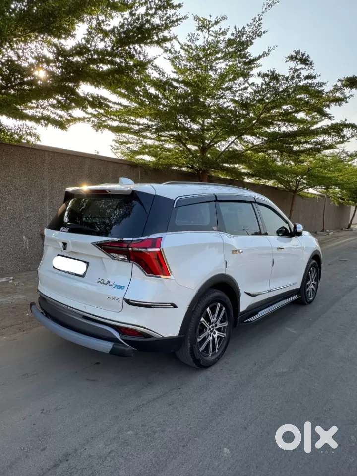 Mahindra Xuv700 2.2 Ax 7 Diesel Mt Luxury Pack Str, 2023, Diesel