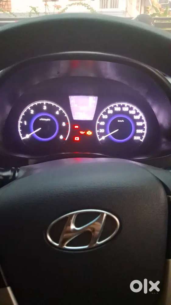 Hyundai Fluidic Verna 115000 Km Driven Single Owner