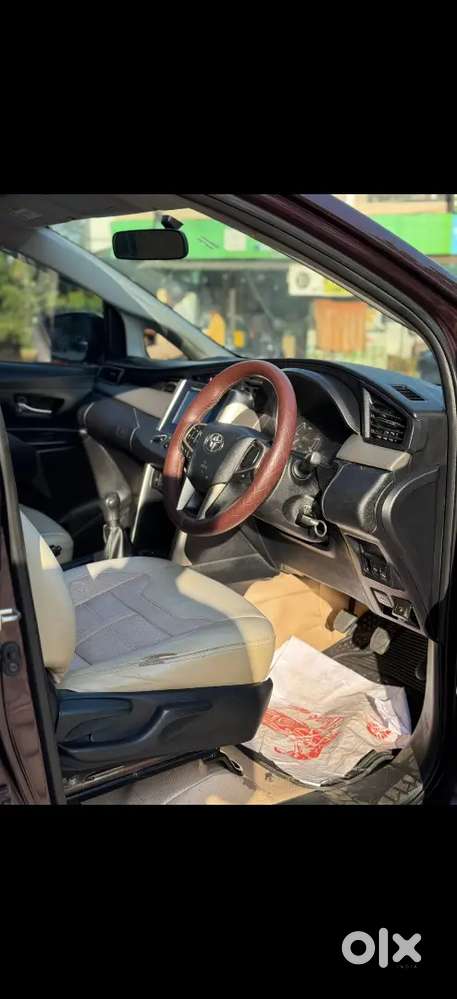 Toyota Innova Crysta 2019