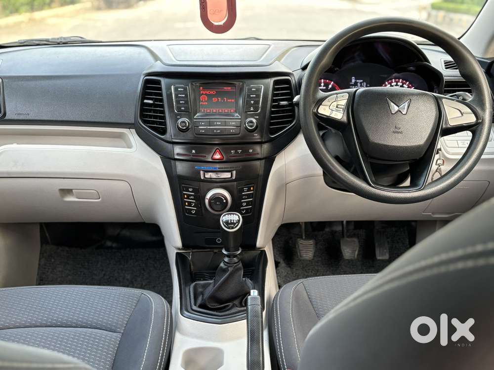 Mahindra Xuv300 W8, 2023, Petrol