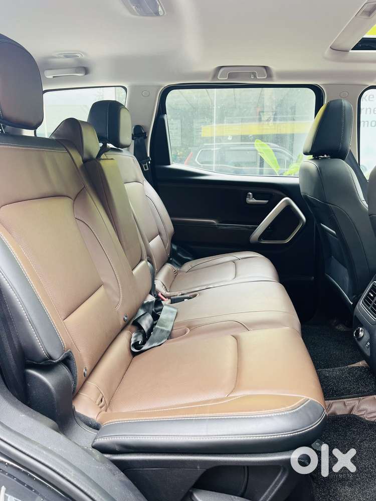 Mahindra Scorpio N Z8 Petrol At 7 Str, 2024, Petrol