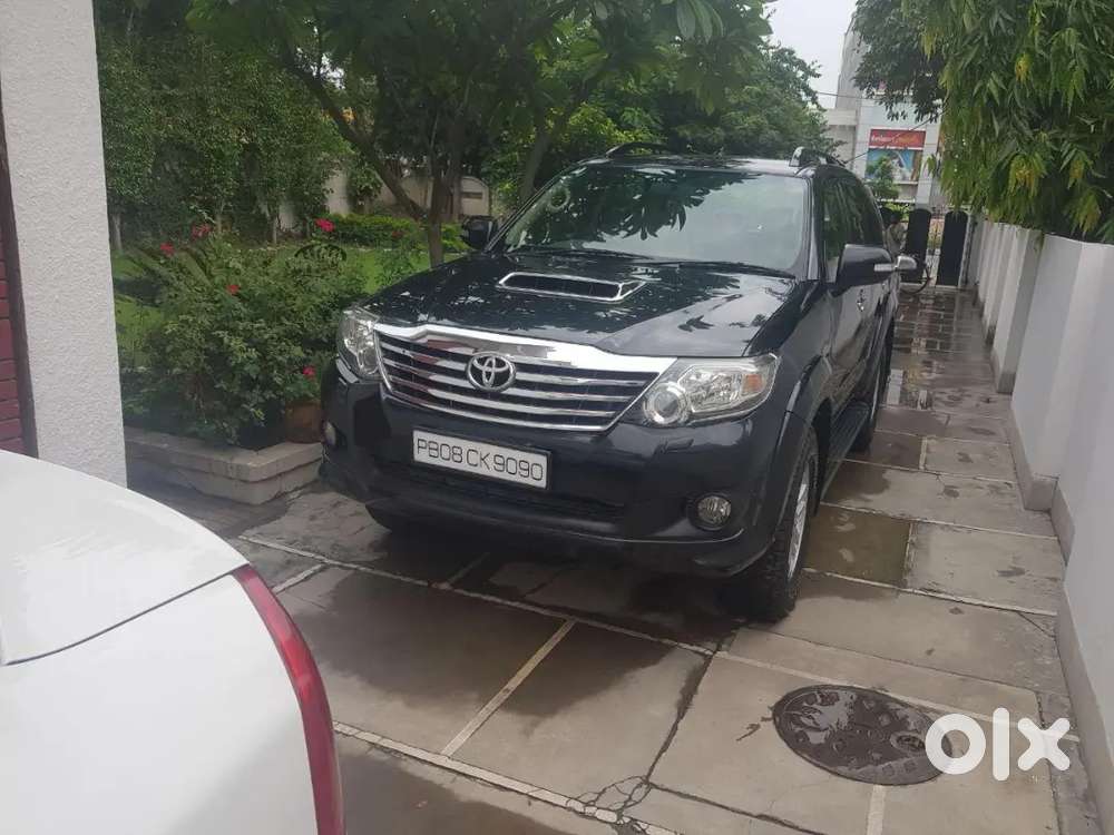 Toyota Fortuner 2013 Diesel Well Maintained