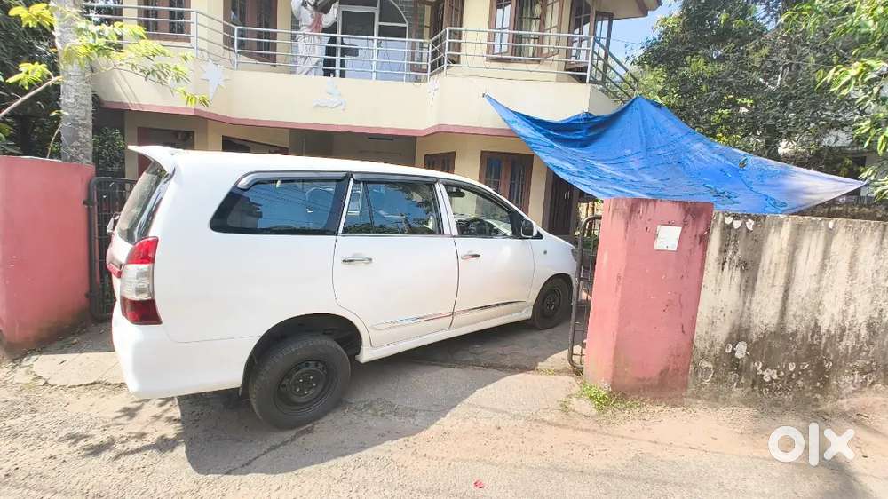 Toyota Re Innova Diesel 2013