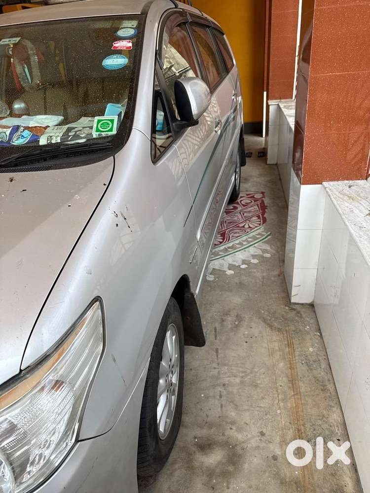 Toyota Innova 2012 Diesel Well Maintained