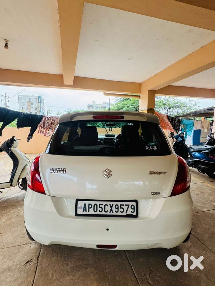 Swift Maruti Suzuki 2015