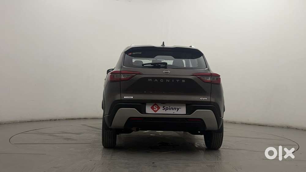 Nissan Magnite 1.0 Xv Premium Turbo Cvt, 2023, Petrol