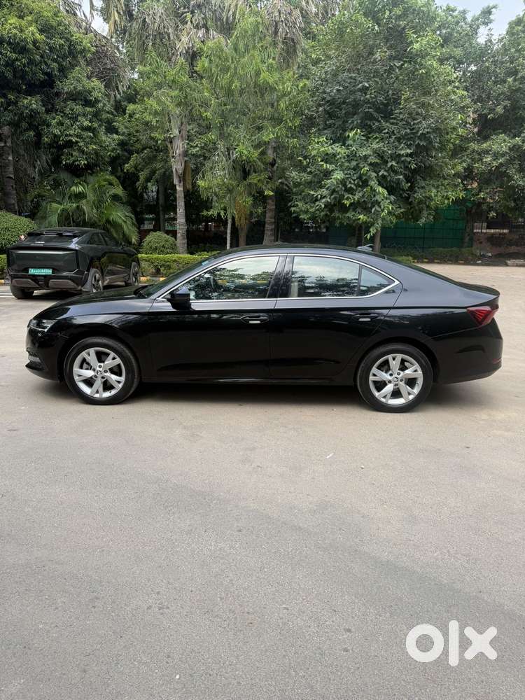Skoda Octavia 2.0 Style Tsi At, 2022, Petrol