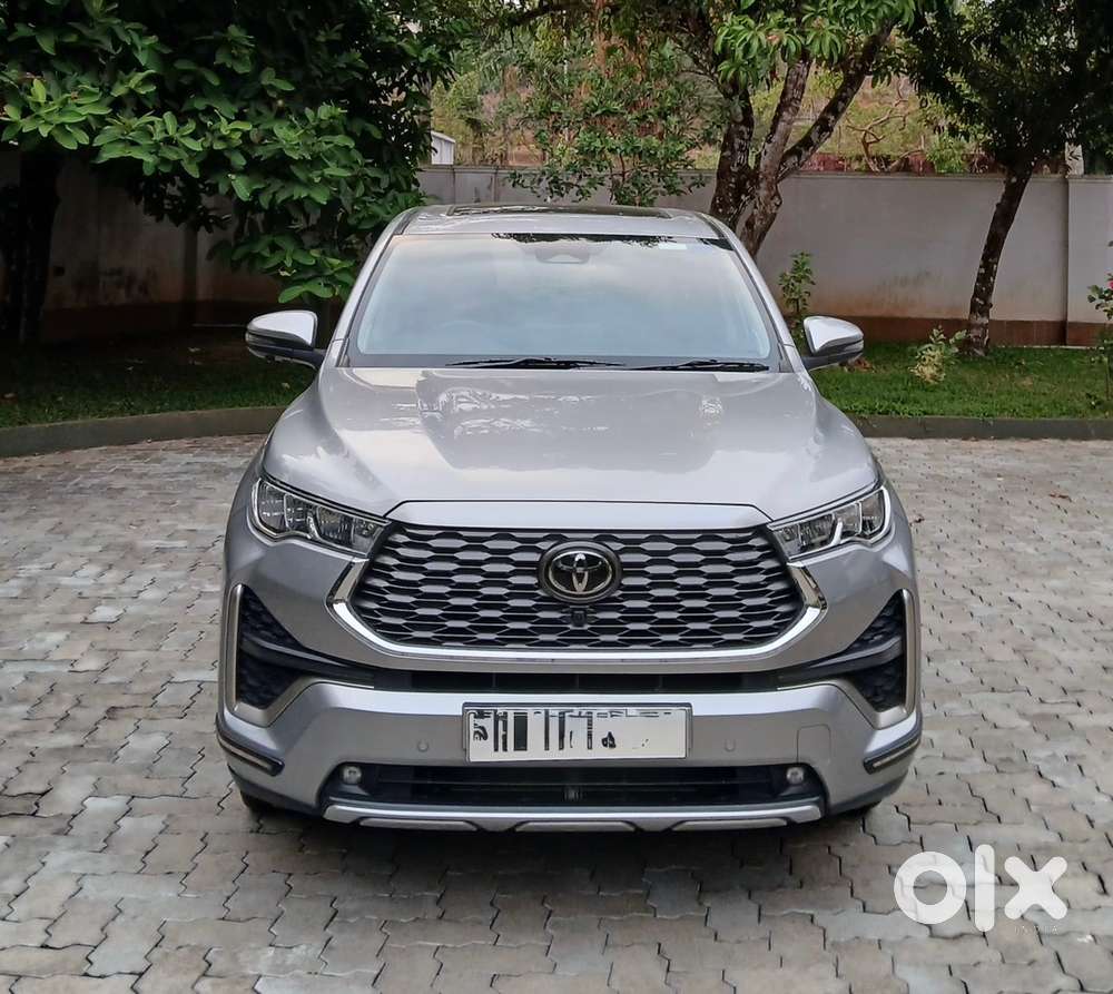 Toyota Innova Hycross 2023 Zx(o)