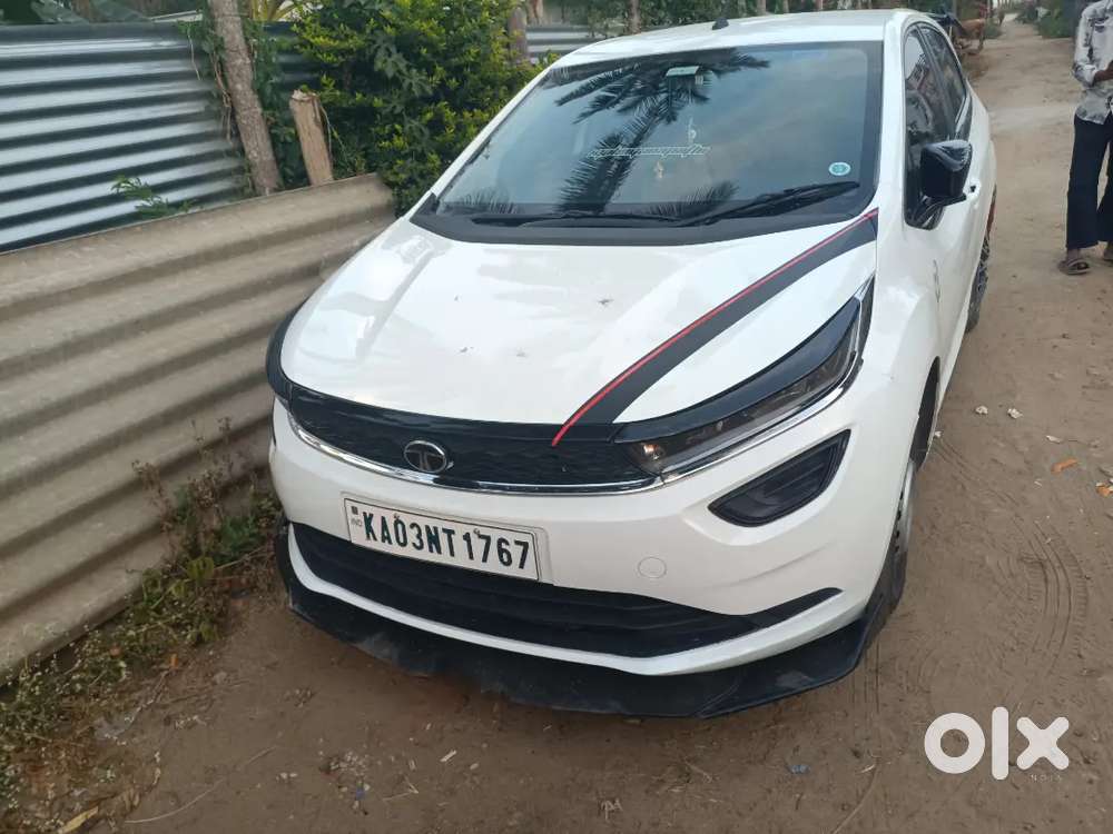 Tata Altroz 2024 Petrol Well Maintained