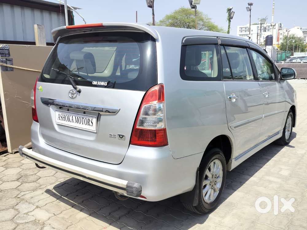 Toyota Innova 2.5 V 7 Str, 2012, Diesel