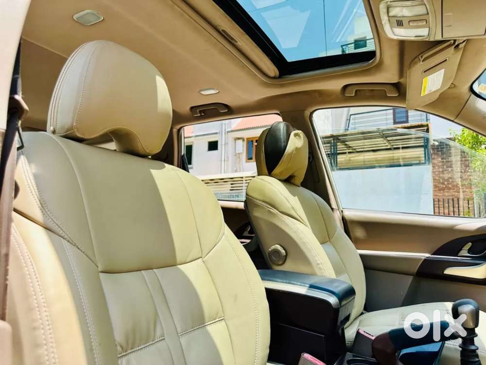 Mahindra Xuv500 Xclusive (driver Power Seat), 2015, Diesel