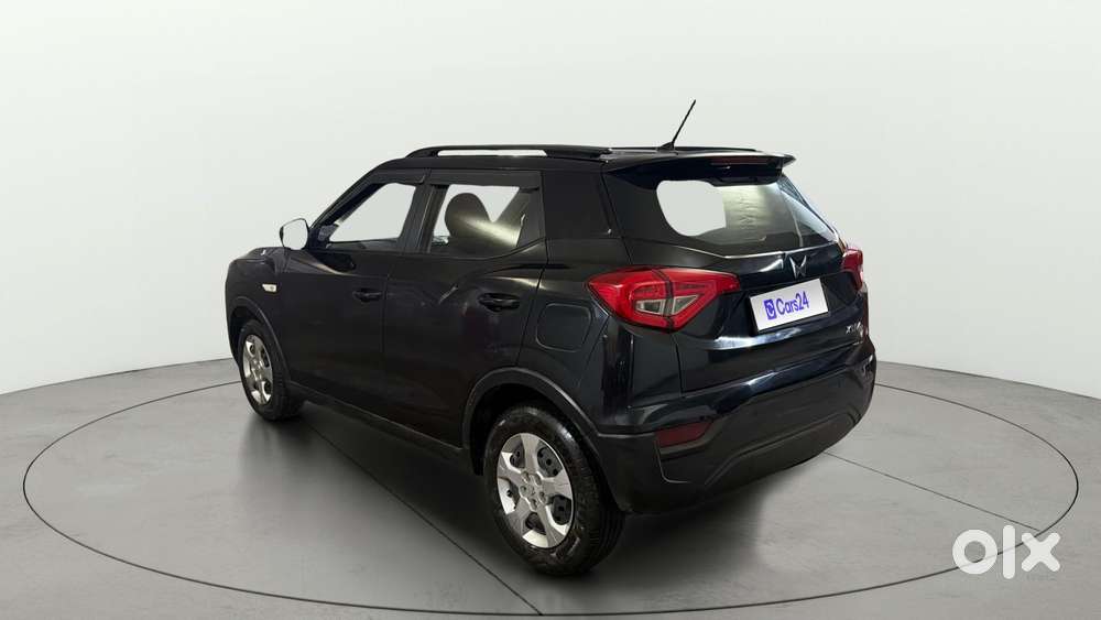 Mahindra Xuv300 W6, 2023, Cng & Hybrids
