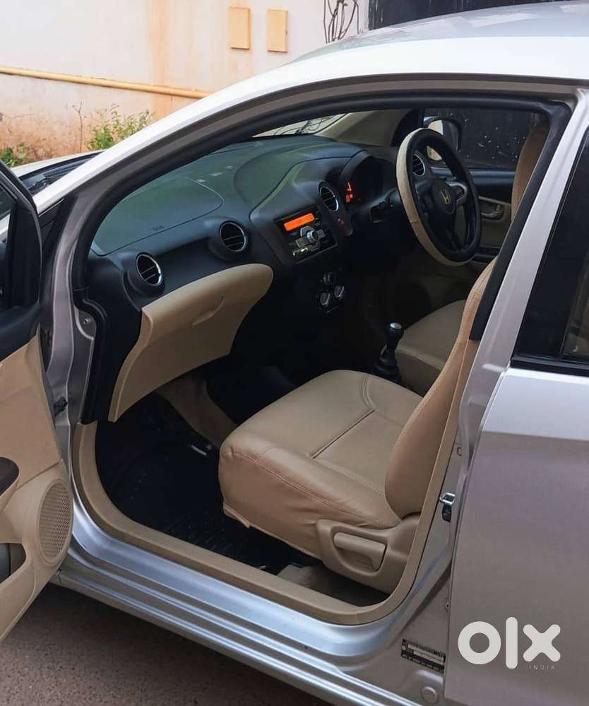 Honda Brio V Mt 2012 - Single Owner - 49000 Km