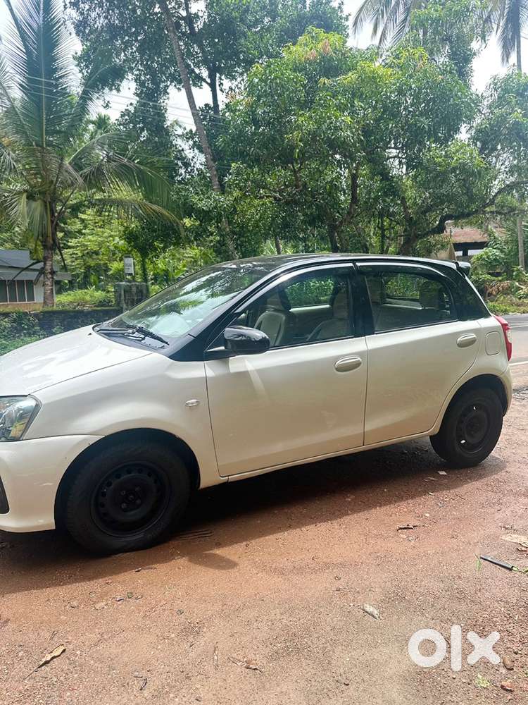 Toyota Etios Liva 2014 Petrol