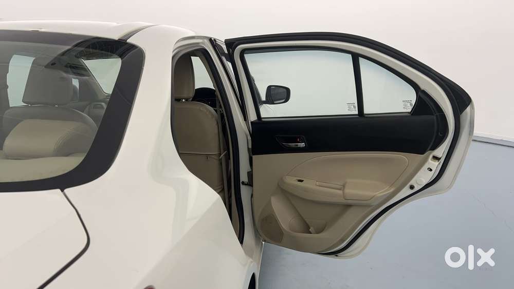 Maruti Suzuki Dzire Vxi Ags, 2022, Petrol