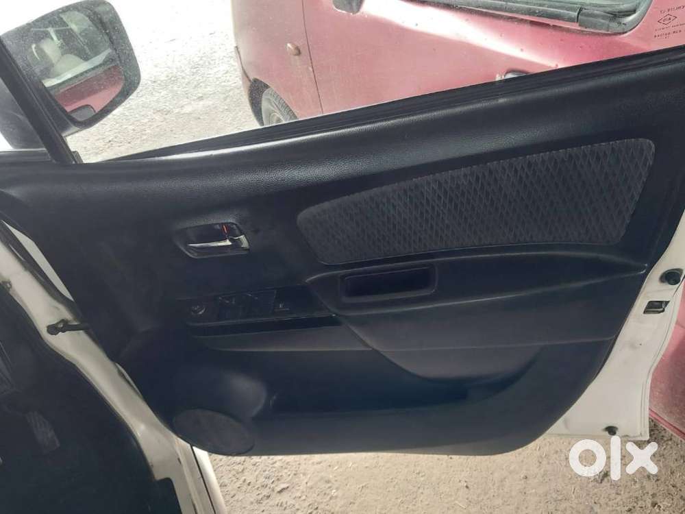 Maruti Suzuki Wagon R Stingray 2014 Petrol Well Maintained