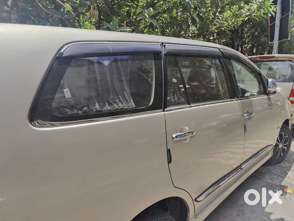 Toyota Innova 2012 Diesel 2nd Owner