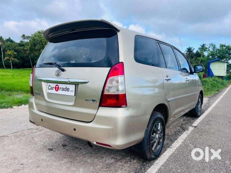 Toyota Innova 2.5 Vx 8 Str, 2011, Diesel